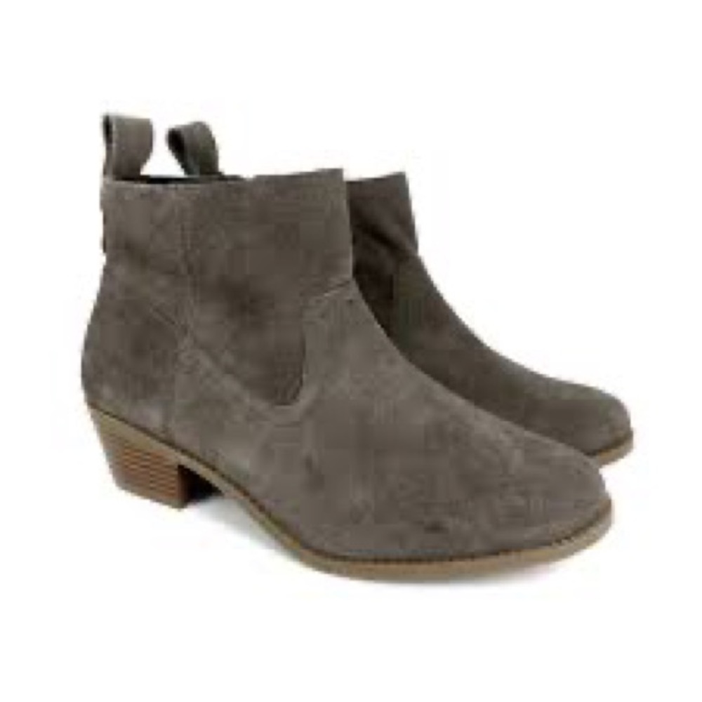 Vionic Vera Suede Taupe Ankle Bootie, size 9.5